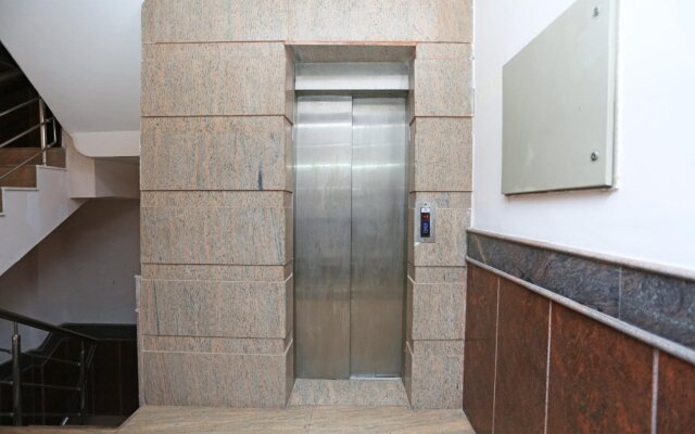 Hotel Golden Tree by OYO Rooms