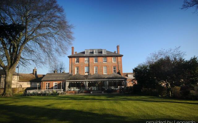 The Riverside House Hotel