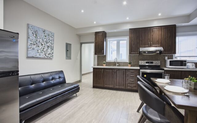 Toronto Rooms and Suites