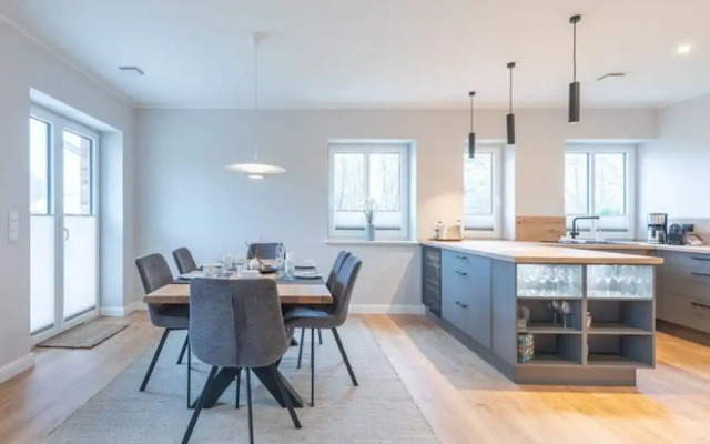 Moderne Doppelhaushalfte in Niebull