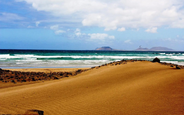 Studio Famara First Line