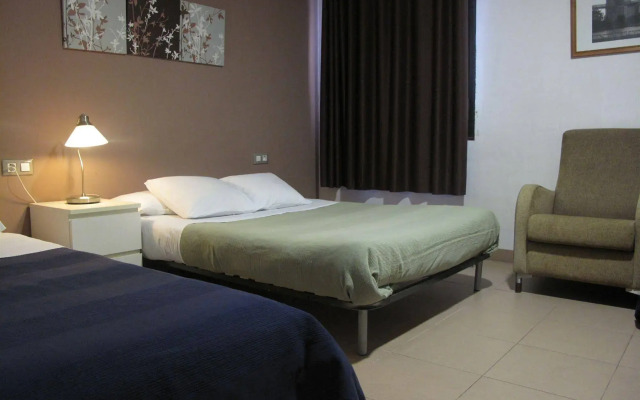 Hostal LK