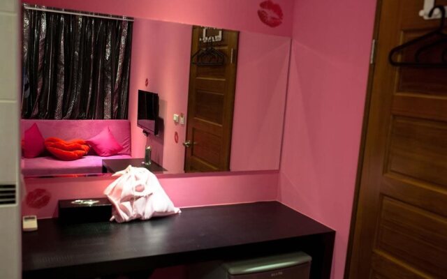 LuoDong YesFun B&B