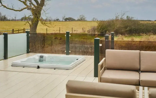 Host Stay Alder Spa Lodge