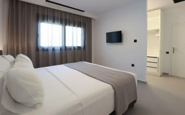 Limi Deluxe Suites