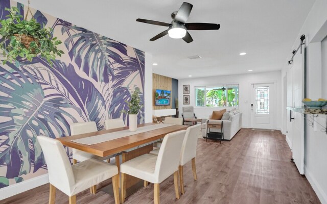 Hollywood Luxurious Villa w Heated Pool