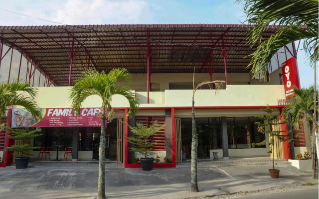 Super OYO 283 Helvetia Residence
