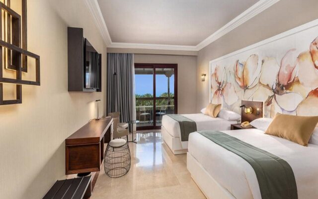 Unique Club at Lopesan Costa Meloneras Resort