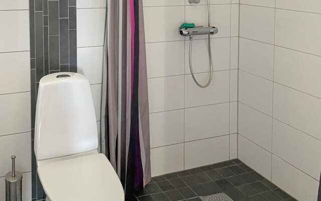 Amazing Home in Tived With Wifi and 2 Bedrooms