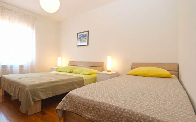 Apartment 1652