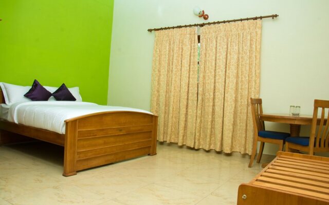Munnar Crown