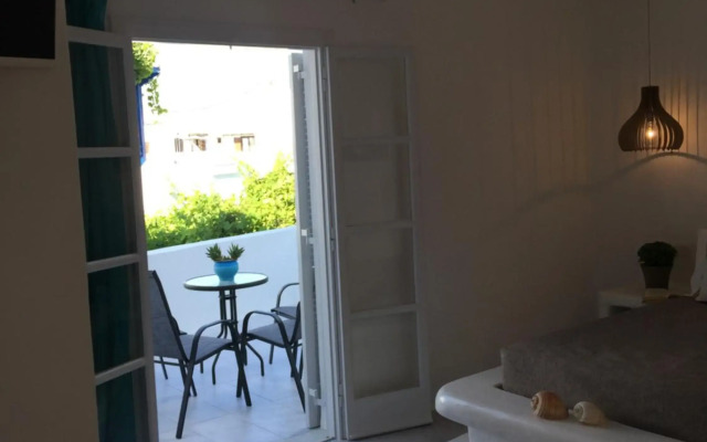 Manios Suites
