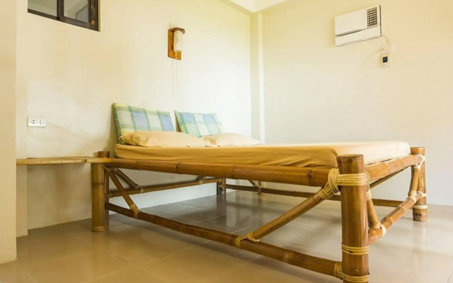 HangOut Beach & Resort