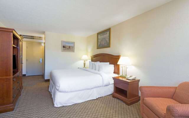 Days Inn by Wyndham Columbus Airport