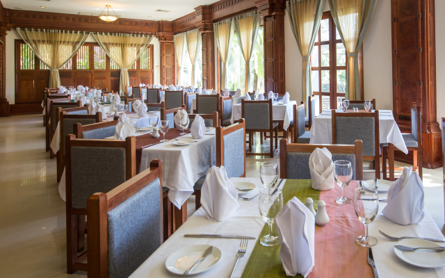 Empress Angkor Resort & Spa