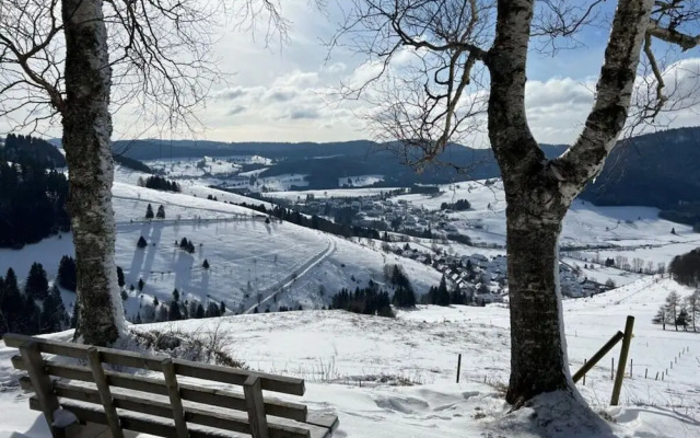 Savoir Vivre Modern Retreat