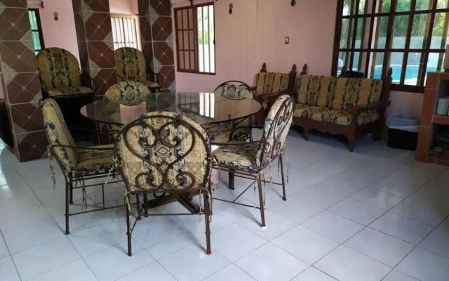 Casa M&P: Casa Amplia cerca del mar de Chelem