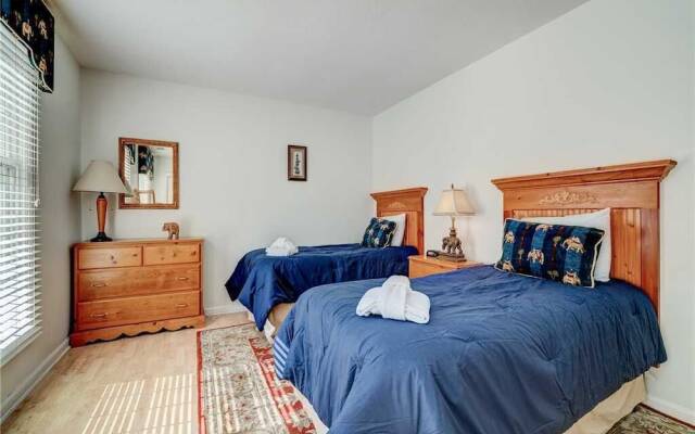 Evian 123 - Two Bedroom Condo