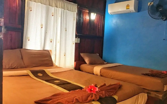 Maney Resort Phi Phi