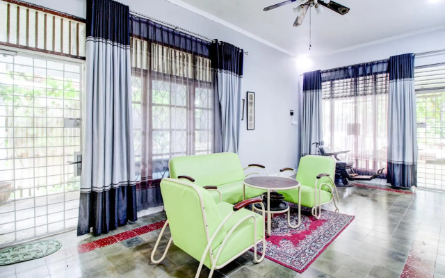 Hotel O Jalan Jenderal Sudirman Near Imam Bonjol Square