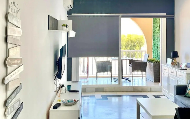 Belvilla by OYO Residencial Hibiscus 405