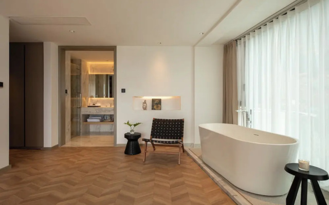 Anyu Aranya Collection Sea View Resort Hotel