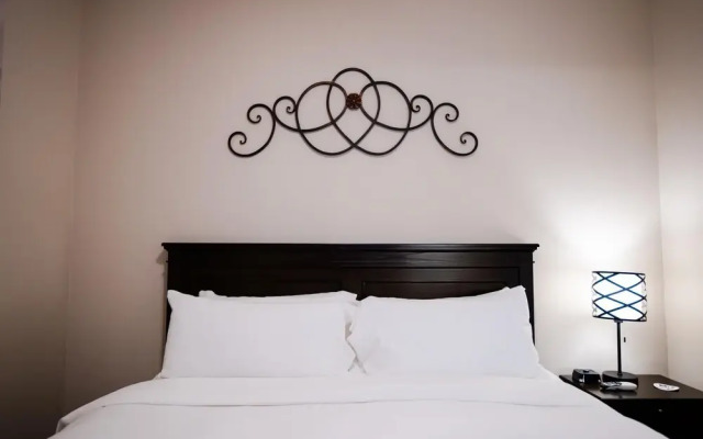 1 Bedroom Lake View Villa - Unit 206