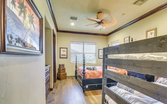 Beachfront Group Getaway on Bolivar Peninsula