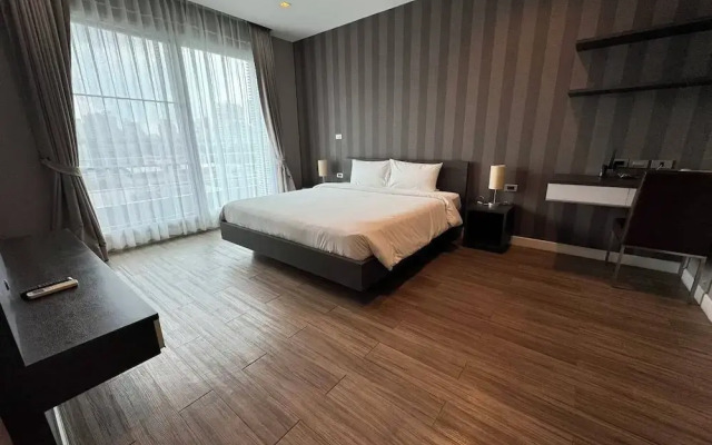 J Residence Thonglor 8