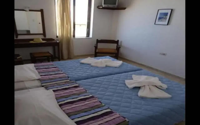 Two Three Bedroom Apt- Sea View Swimming Pool
