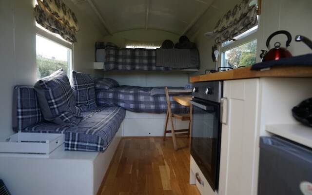 Shepherd's Hut @ Westcote