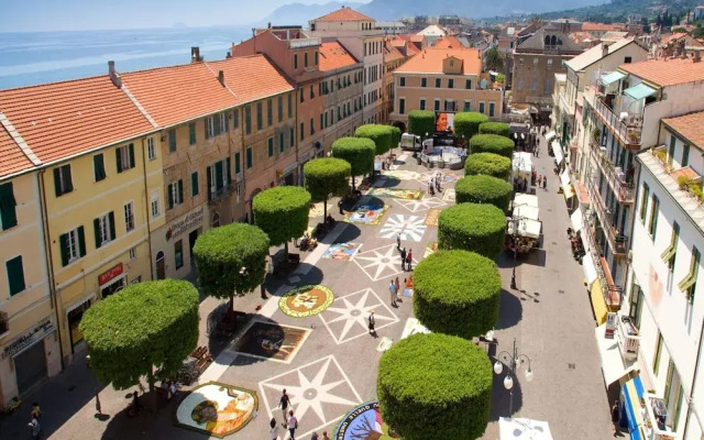 Apartment in Pietra Ligure With Garage