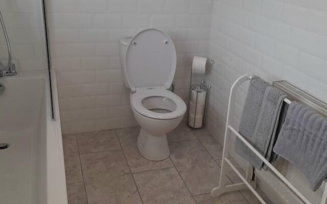 Stunning two Storey Spacious Chalet