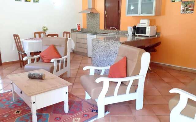 House With 2 Bedrooms in Camacha, With Wonderful Mountain View, Enclos