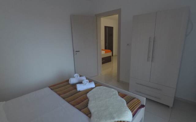 Prive Hotel and Apartment