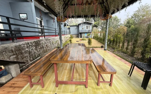 Maakot Homestay