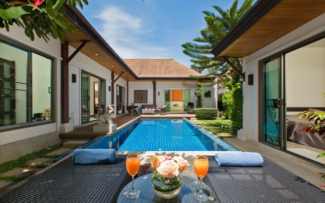 Villa Ambon