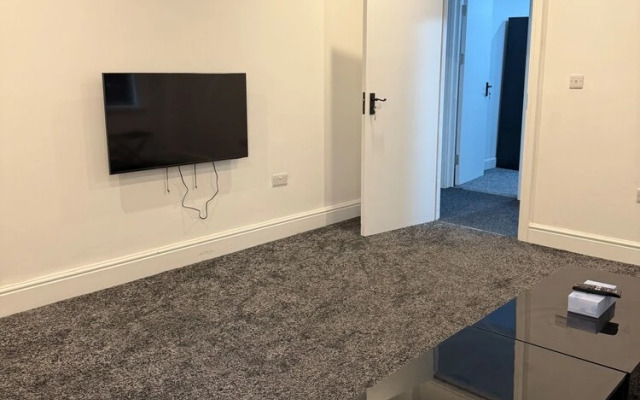 Luton Luxury Apartment With 2 Bedrooms
