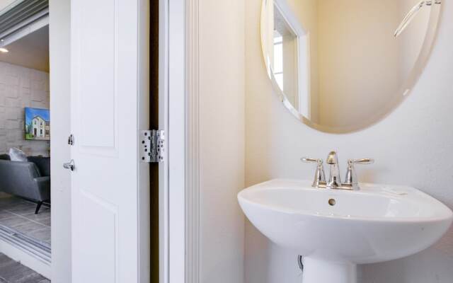 5 Bdrm 5 Bathrm Home at Solterra