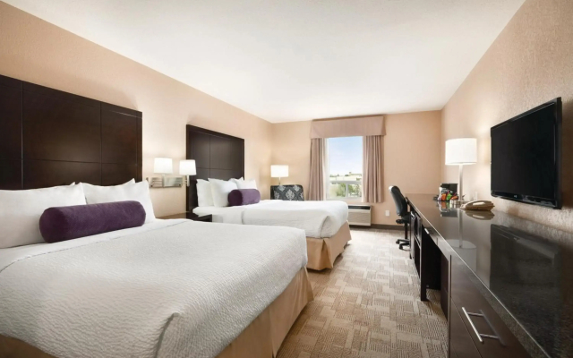 Days Inn by Wyndham Calgary Airport