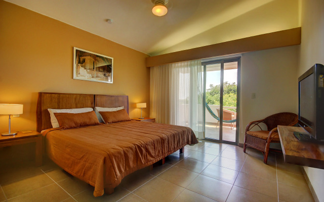 Riviera Maya Suites