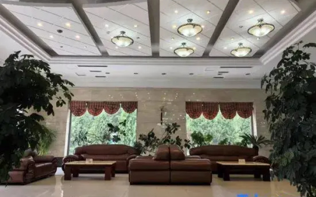 Qiqihar China Yizhong Hotel