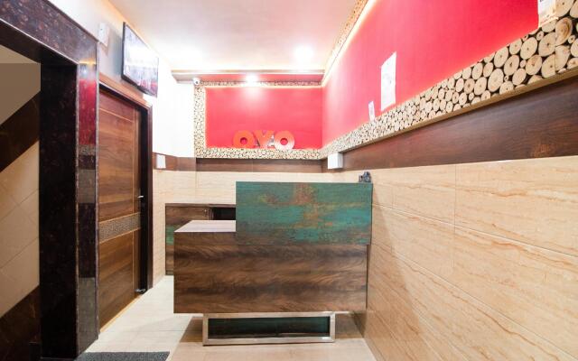 OYO 48489 Adarsh Plaza