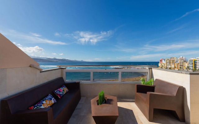 Awesome beachfront terrace By CanariasGetaway
