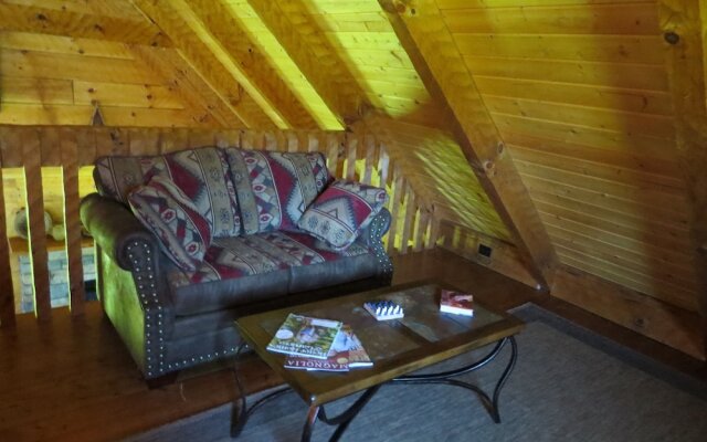 Southern Comfort Lakeside Cabin Resort