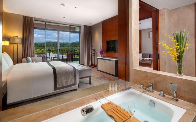 DoubleTree by Hilton Guangzhou Science City-Free Shuttle Bus Service During Canton Fair Period