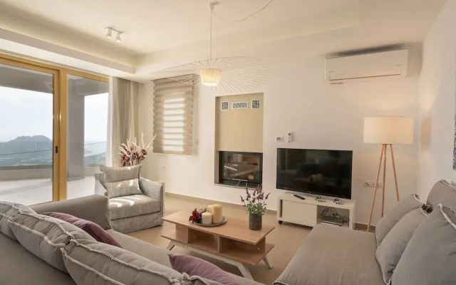 Modern Villa in Mariou With Private Pool