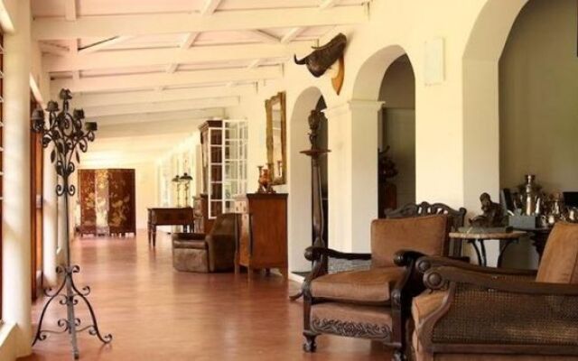 Thorn Tree Lodge