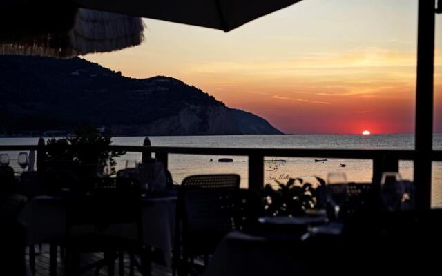 Apartment "ulivo" With Pool and Private Beach