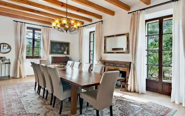 Les Cases Velles De Formentor